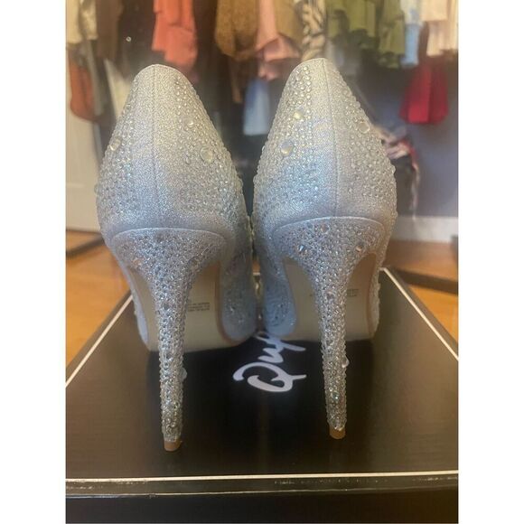 Delicacy Silver Rhinestone Heels - Picture 4 of 5